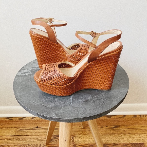 SCHUTZ Shoes - Schütz Platform Sandal - FINAL PRICE DROP